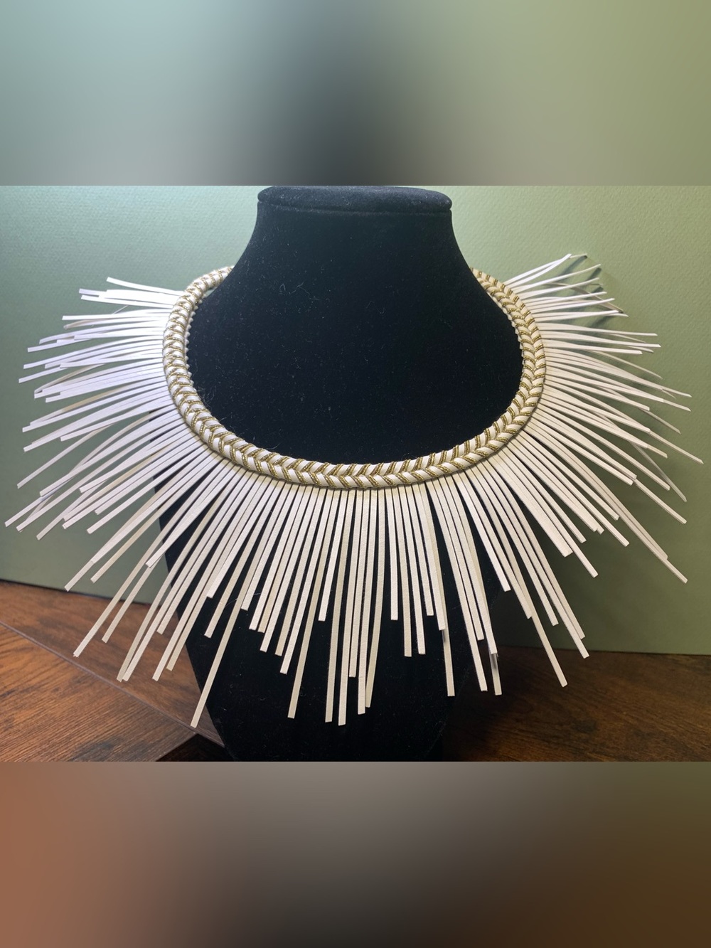 Leyla Gans Sunburst Necklace Naturale